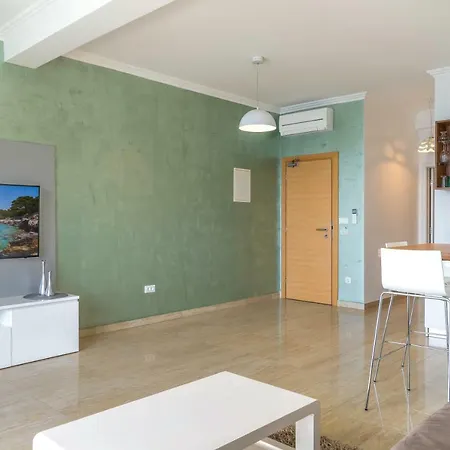 Pine Tree Boutique Apartments Saplunara Exterior photo