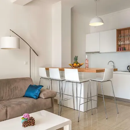 Pine Tree Boutique Apartments Saplunara Exterior photo